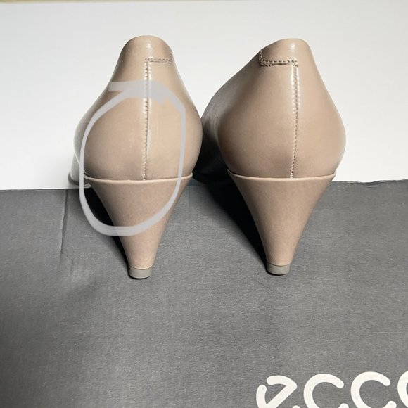 ECCO Women's Pump Size 10-10.5, 41EU. Beige Shape 45 Pointy Sleek New - Picture 7 of 12